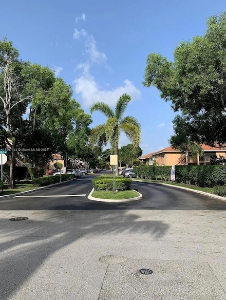 10337 NW 8th St Unit 202, Pembroke Pines, FL 33026