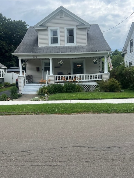 910 Bridgman St, Elmira, NY 14901