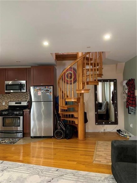 63 Brighton 2nd Place, Brooklyn, NY 11235