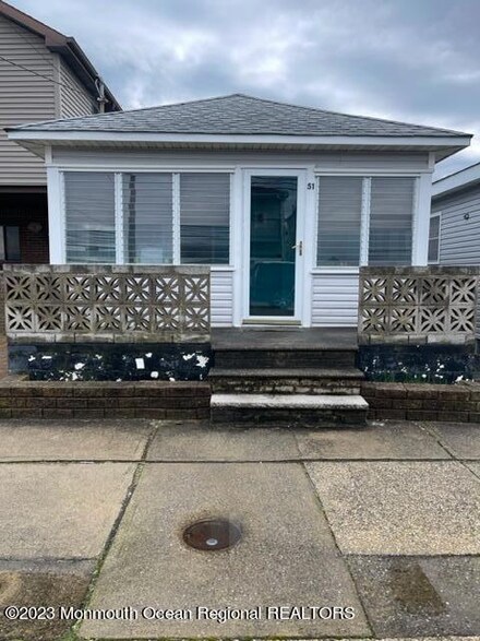 51 Fremont Ave, Seaside Heights, NJ 08751