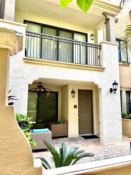 3055 NW 126th Ave Unit 220, Sunrise, FL 33323