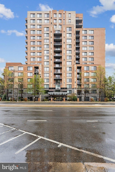 2451 Midtown Ave Unit 1221, Alexandria, VA 22303