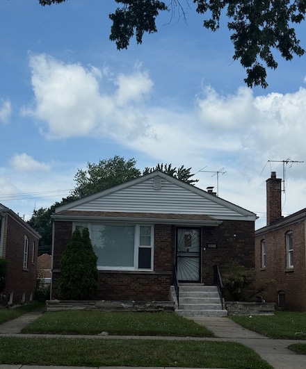 14308 S Tracy Ave, Riverdale, IL 60827
