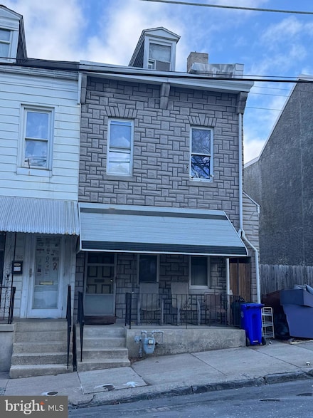 1147 Elm St, Reading, PA 19604