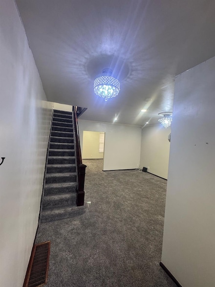 7852 82nd St, Glendale, NY 11385