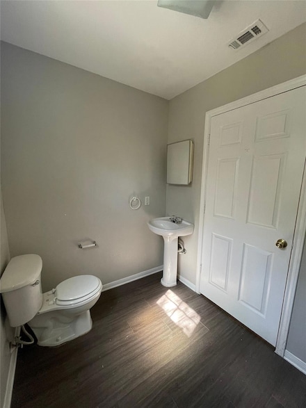 556 E Cedar St, Bertram, TX 78605