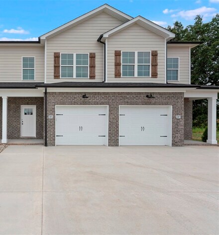 585 Yulan Cir, Bowling Green, KY 42104