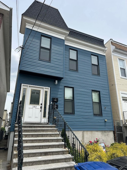 180 North St Unit 2, Jersey City, NJ 07307