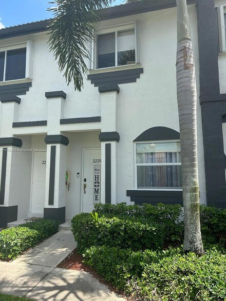 2220 SE 26th Ln Unit 2220, Homestead, FL 33035