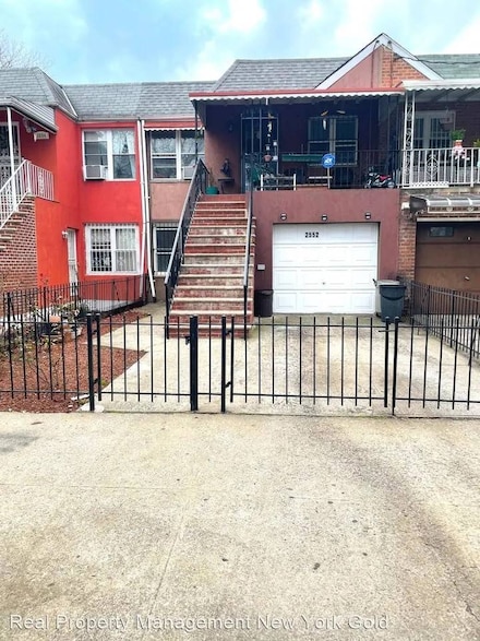 25-52 73rd St Unit 1, Flushing, NY 11370