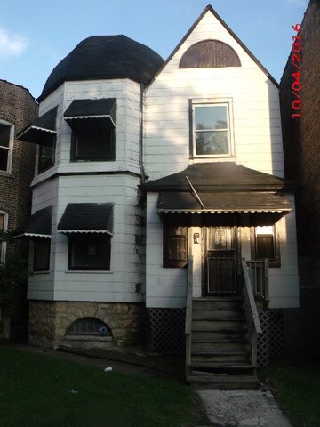 6323 S Saint Lawrence Ave, Chicago, IL 60637