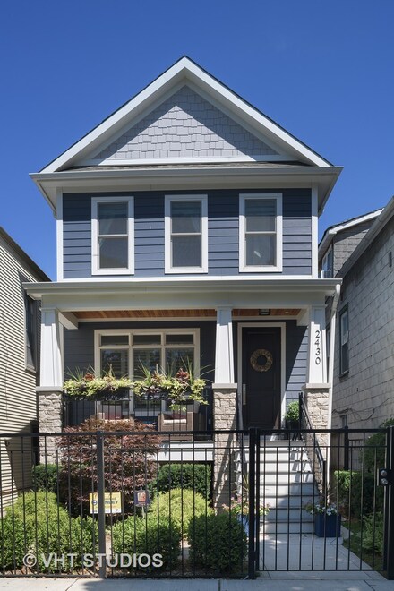 2430 W Belle Plaine Ave, Chicago, IL 60618