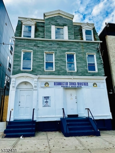 26 Irvine Turner Blvd, Newark, NJ 07103