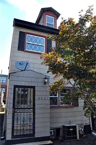 4931 Yew St, Pittsburgh, PA 15224