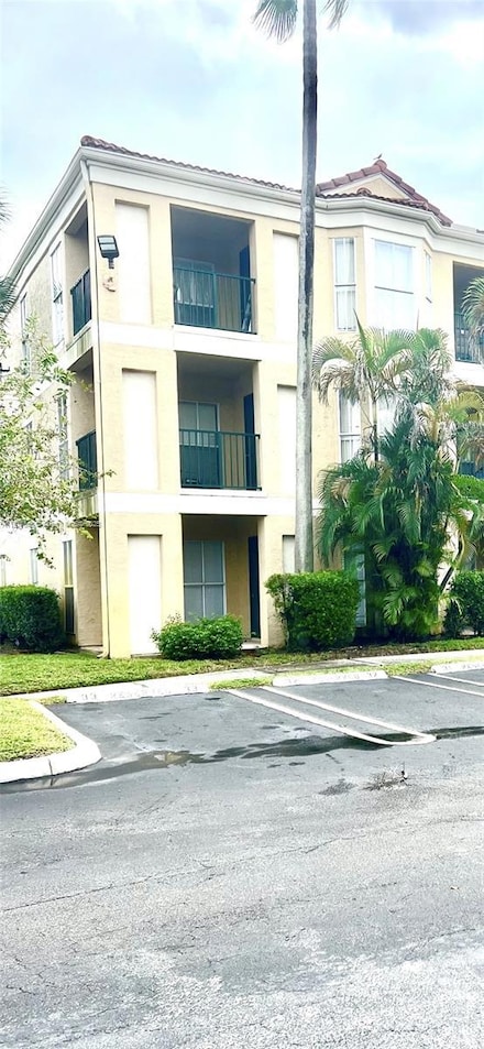977 Riverside Dr Unit 211, Coral Springs, FL 33071