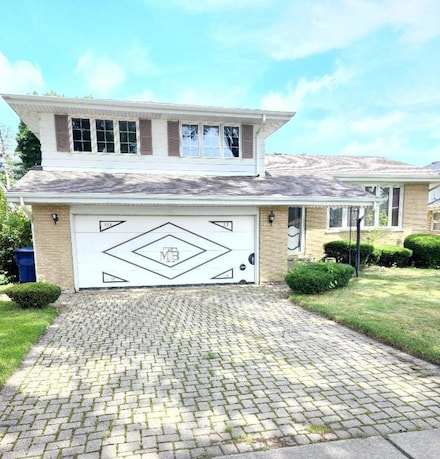 6232 W 91st St, Oak Lawn, IL 60453