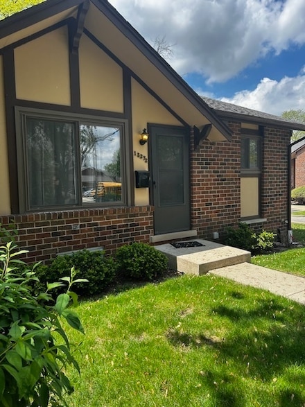 1S272 Stratford Ln Unit 3, Villa Park, IL 60181