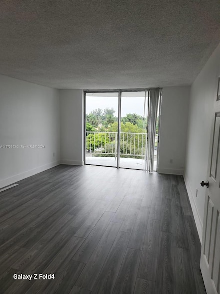 486 NW 165th St Unit B-504, Miami, FL 33169