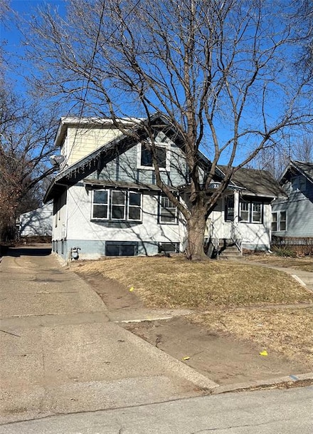 730 Guthrie Ave, Des Moines, IA 50316
