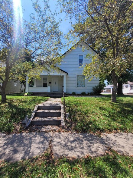 816 High St, Decatur, IN 46733