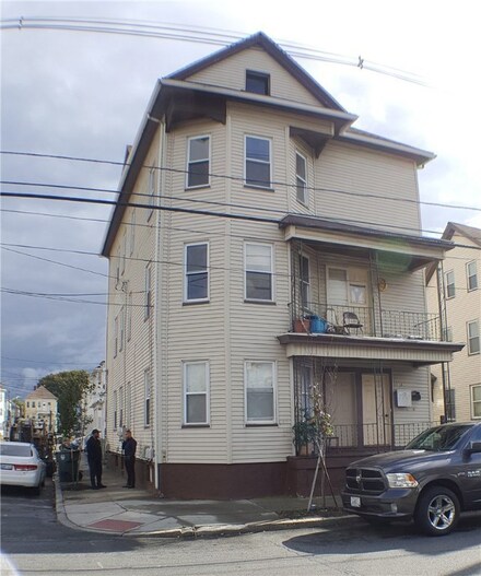 926 Chalkstone Ave, Providence, RI 02908