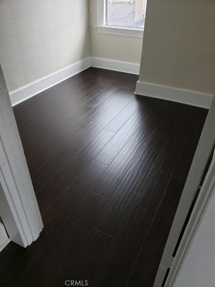 317 W 52nd Place, Los Angeles, CA 90037