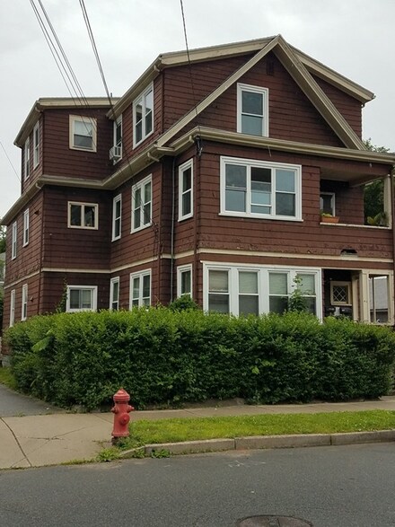81 Marianna St, Lynn, MA 01902