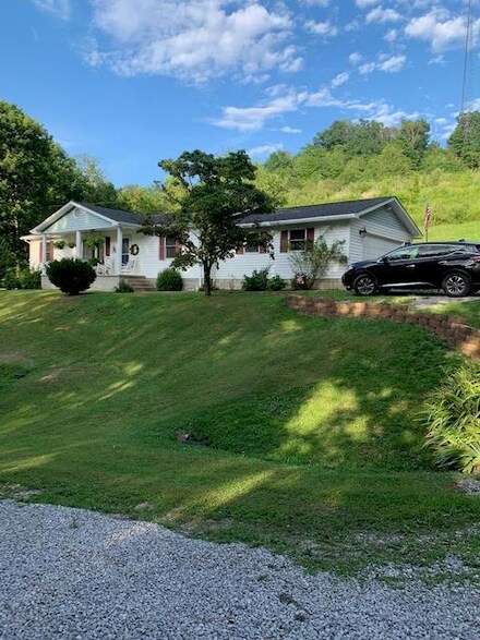 408 Apple Yard Rd, Littcarr, KY 41834