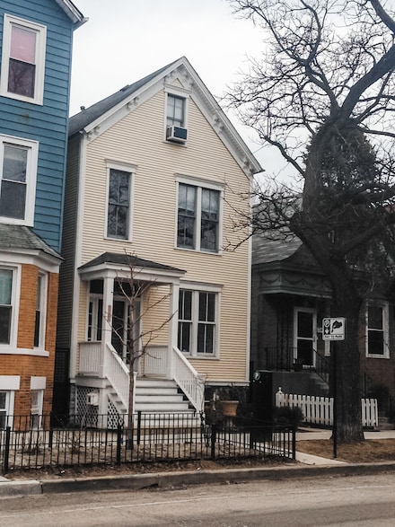 3319 N Southport Ave, Chicago, IL 60657