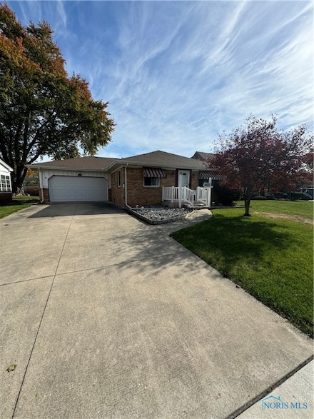 4510 Clover Ln, Toledo, OH 43623