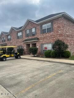 100 Armand Oaks Unit J-1, Ocean Springs, MS 39564