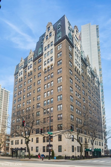 6101 N Sheridan Rd Unit 14E, Chicago, IL 60660