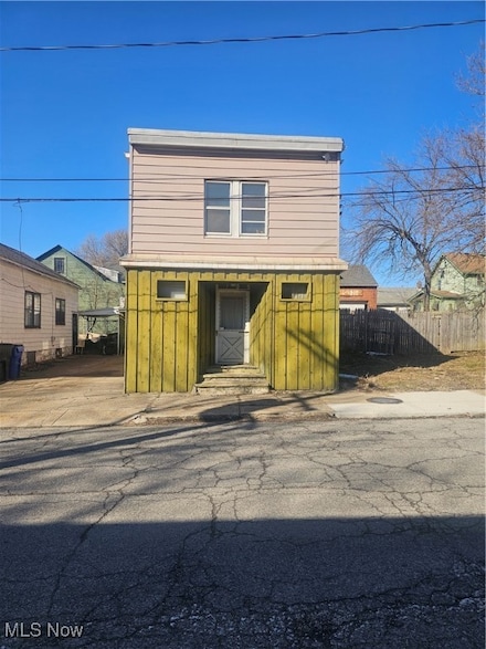 8705 Cannon Ave, Cleveland, OH 44105