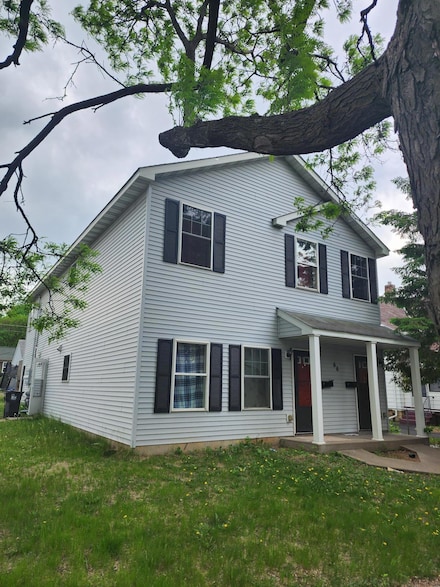 66 Stevens St E, Saint Paul, MN 55107