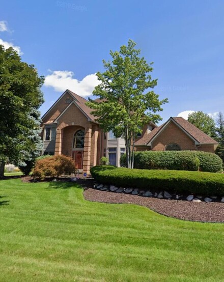 49511 Cooke Ave, Plymouth, MI 48170