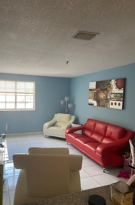 12005 SW 14th St Unit 401D, Miami, FL 33184