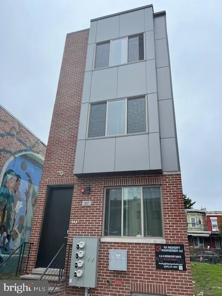 609 N 52nd St, Philadelphia, PA