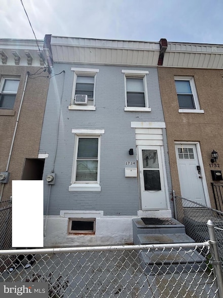 1734 Gillingham St, Philadelphia, PA 19124