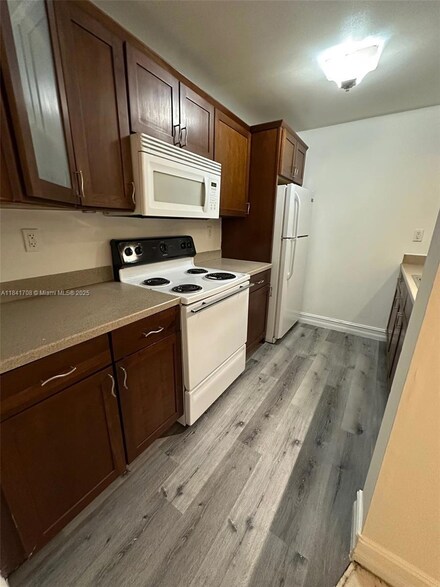 7075 NW 186th St Unit C504, Hialeah, FL 33015