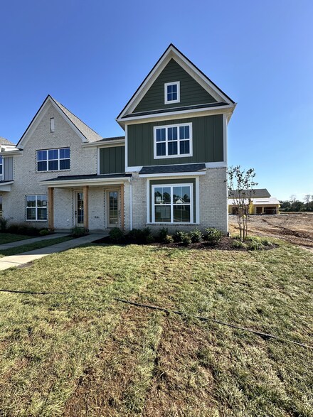 5069 Greentree Dr Unit 48, Smyrna, TN 37167