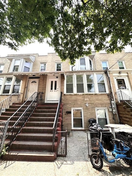 80-10 95th Ave, Ozone Park, NY 11416