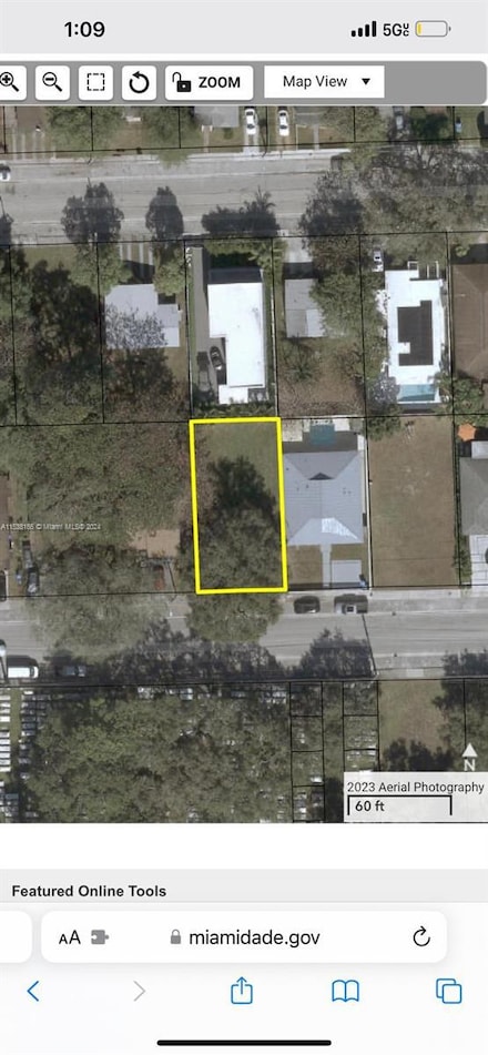 3667 Charles Ave, Miami, FL 33133