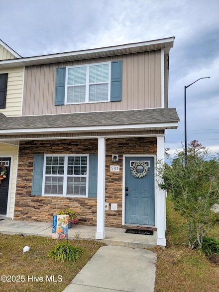 535 Oyster Rock Ln, Sneads Ferry, NC 28460