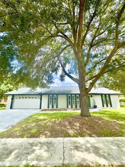 957 Niblick Dr, Casselberry, FL 32707