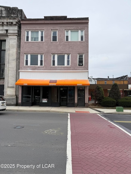 73 E Main St, Nanticoke, PA 18634