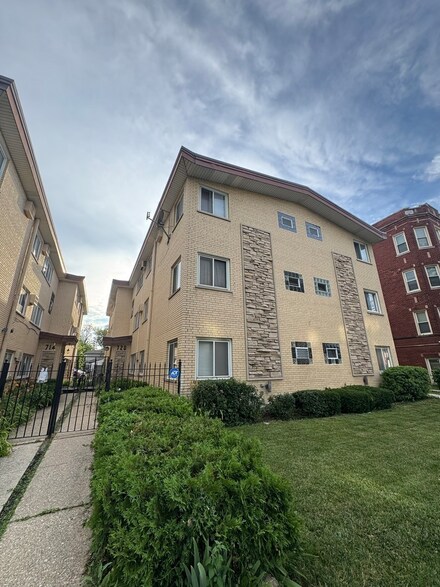 720 N Austin Blvd Unit GNW, Oak Park, IL 60302