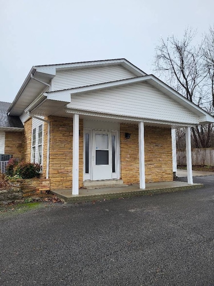 120 W Cumberland Ave, Jamestown, KY 42629