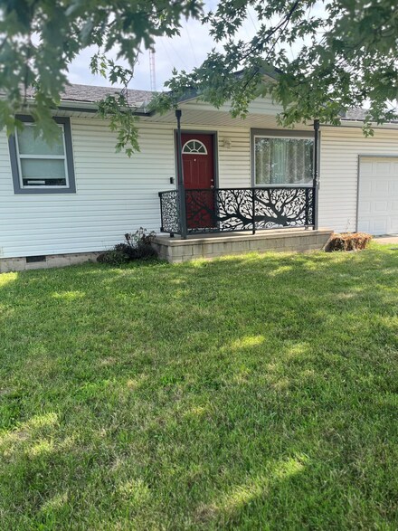 1905 W 16th St, Joplin, MO 64801