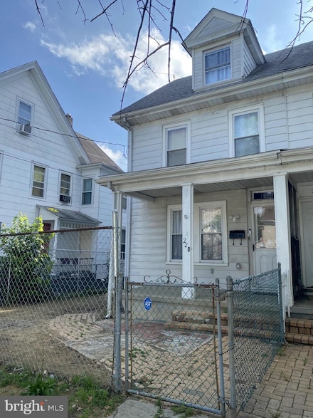 220 N 3rd St, Millville, NJ 08332