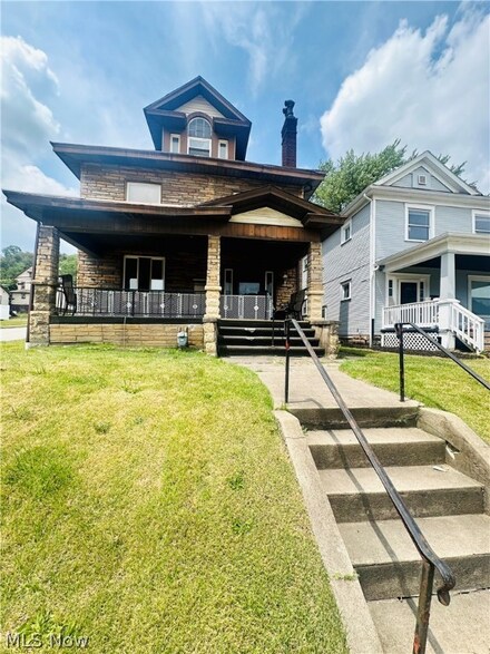 3059 West St, Weirton, WV 26062